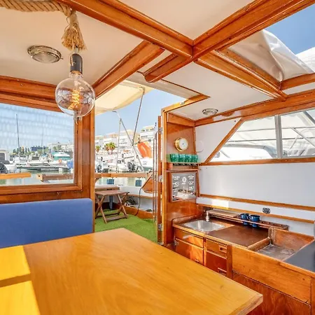 アパート Guestready - Corleone Boat In Parque Nacoes