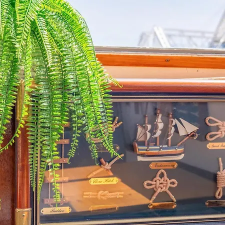 Guestready - Corleone Boat In Parque Nacoes アパート リスボン